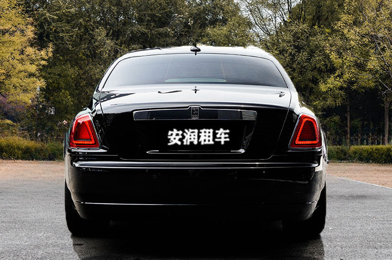 重庆租车劳斯莱斯古思特_重庆劳斯莱斯古思特租赁价格_重庆劳斯莱斯汽车出租公司