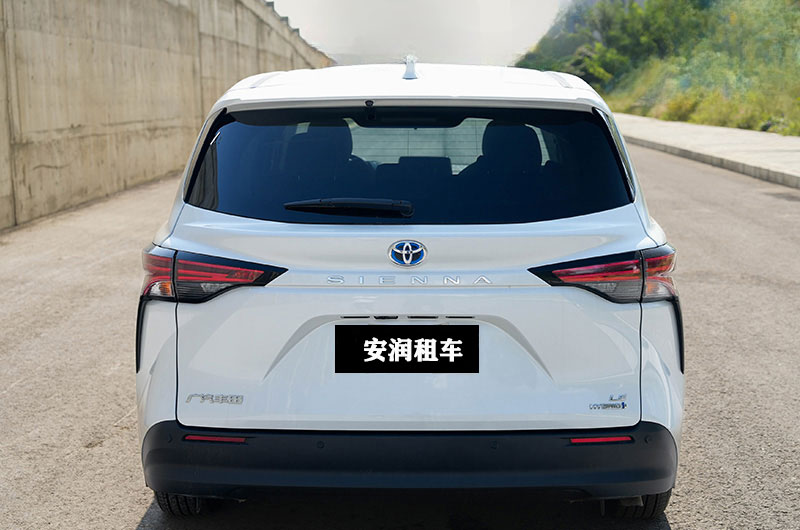 重庆丰田塞纳高端商务车/丰田商务高端出行接待租车价格