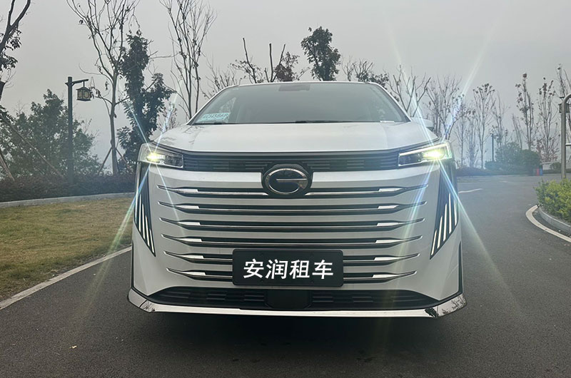 重庆汽车租赁·包车旅游、商务用车、接送服务、租车服务、商务会议